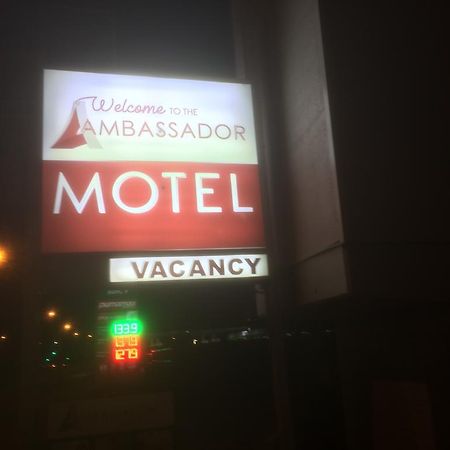 Ambassador Motel Rockhampton Exterior photo