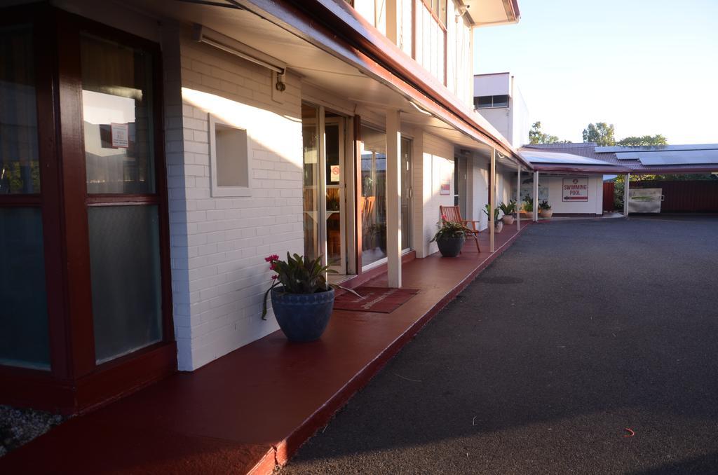 Ambassador Motel Rockhampton Exterior photo